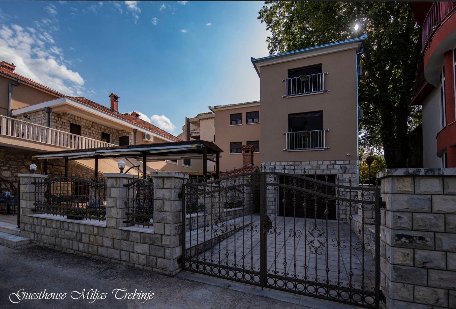Apartmani Guesthouse Miljas